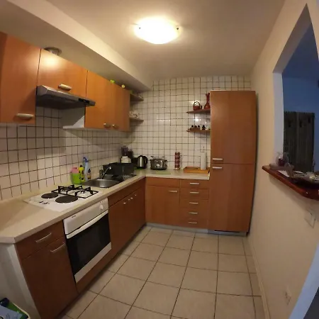 Apartma Dessa *