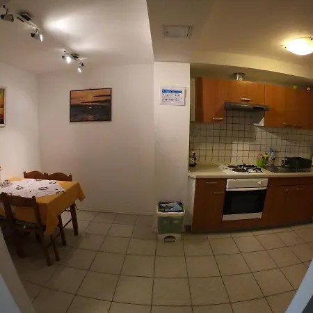 Apartma Dessa *