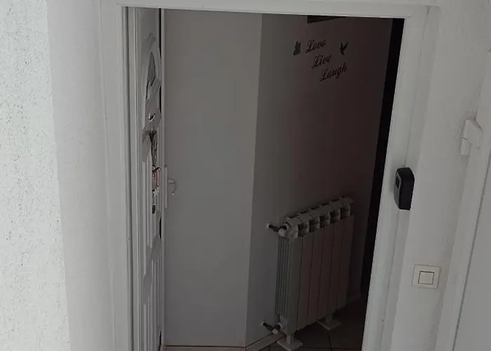 Apartma Dessa 포르토로즈